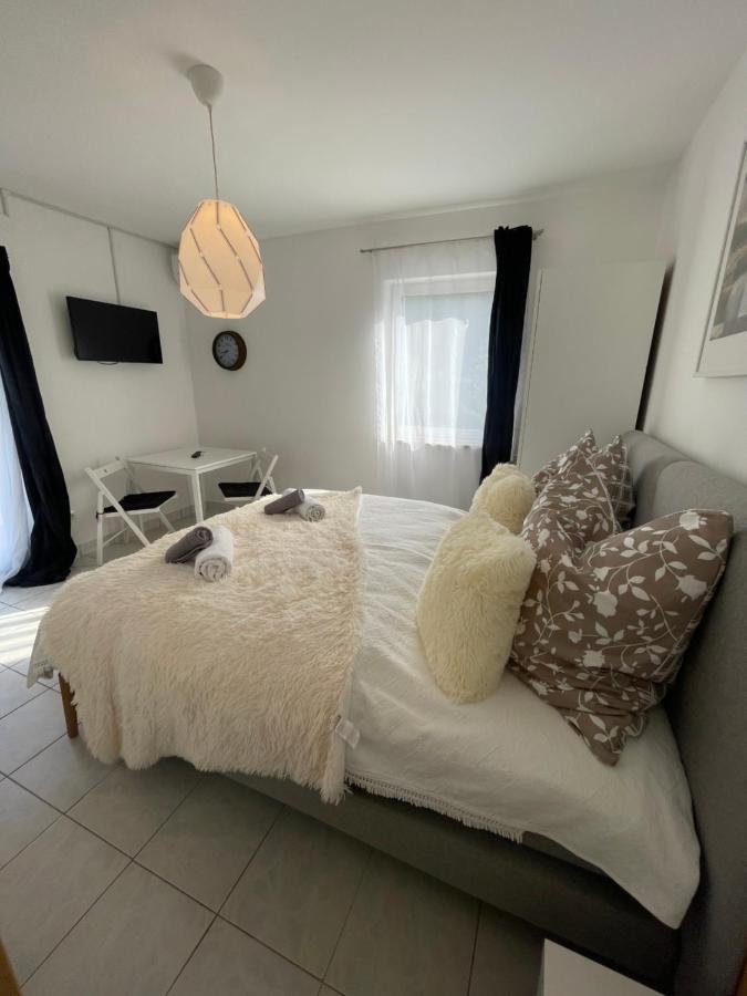 Enna Apartment 1 Perfect Location Медулин Екстериор снимка